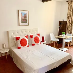 Appartement Le 1835, Rouge-corail, Moustiers-Sainte-Marie